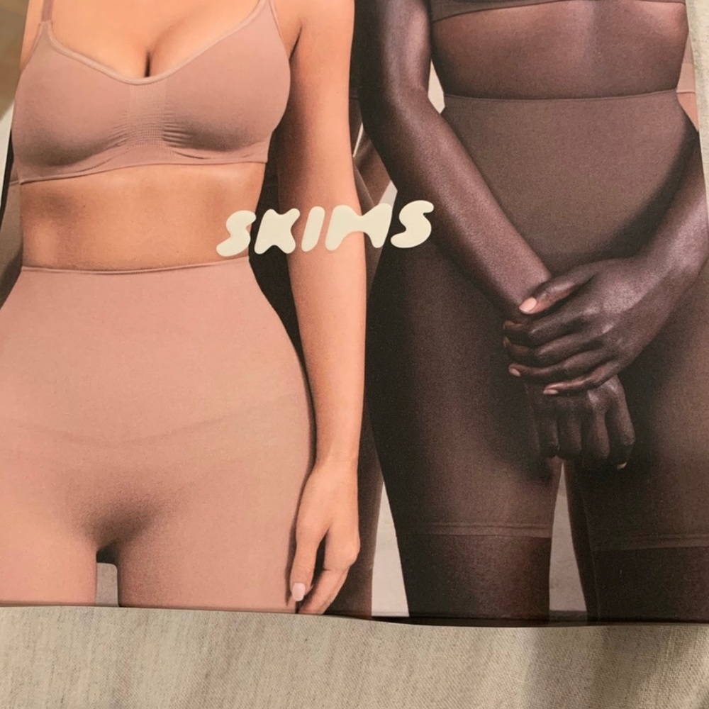 SKIMS Kim Kardashian Core Control Mid Thigh XXS/S